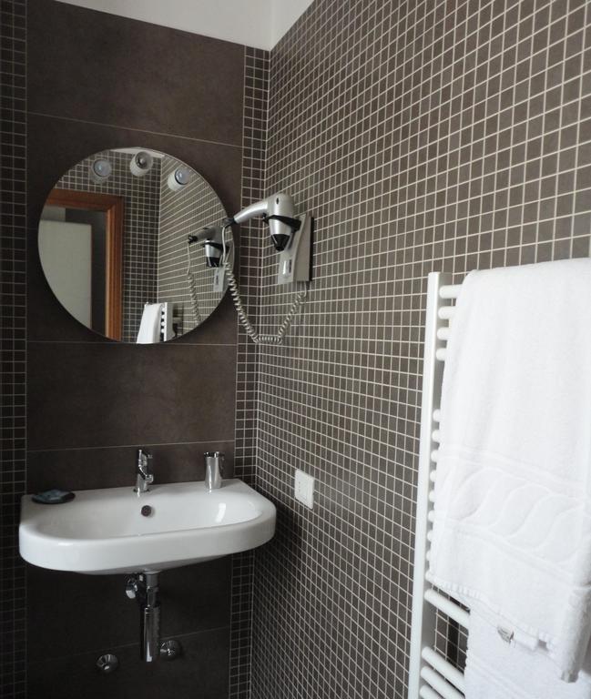 Cravero Rooms Caltignaga Rum bild